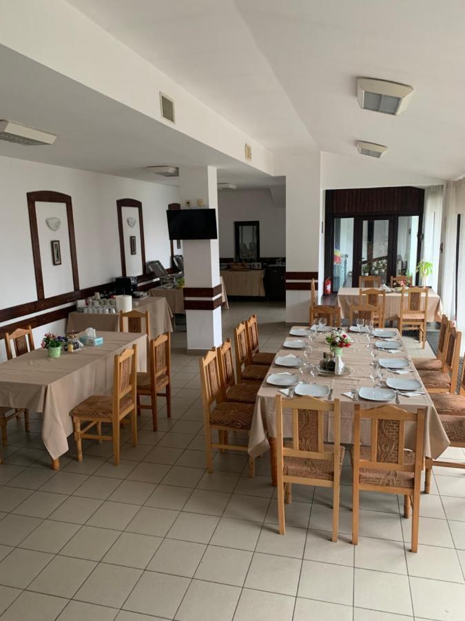 No Comment Rustic Hotell Curtea de Argeş Eksteriør bilde