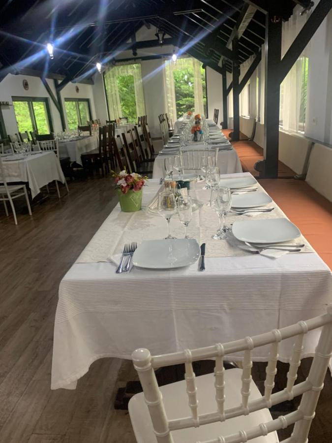 No Comment Rustic Hotell Curtea de Argeş Eksteriør bilde