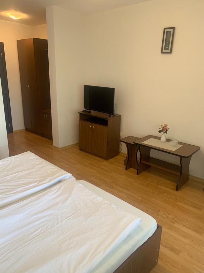 No Comment Rustic Hotell Curtea de Argeş Eksteriør bilde